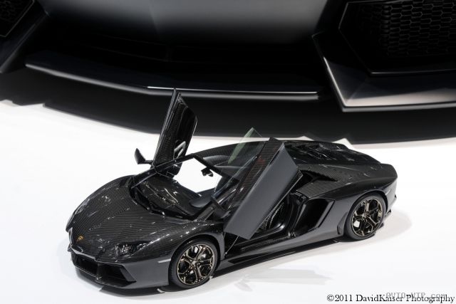 Драгоценная масштабная модель Lamborghini Aventador 
