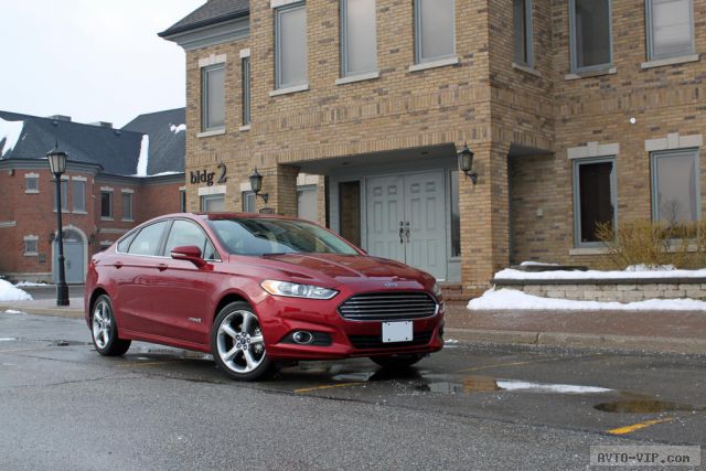 Read more about the article Гибридный 2013 Ford Fusion