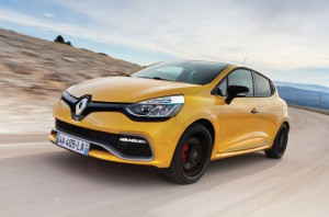 Read more about the article Спортивный хэтчбек Renault Clio Renaultsport 200