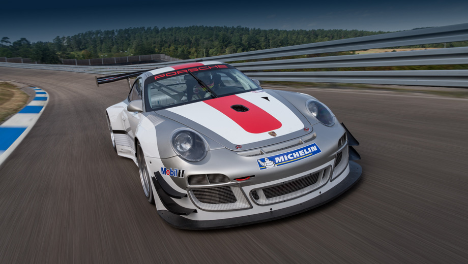 Read more about the article Гоночный автомобиль Porsche 911 GT3 R