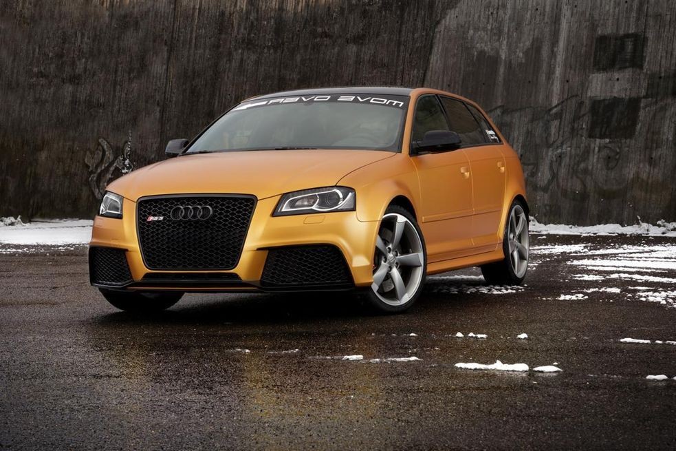 Read more about the article Тюнинг спортхэтча Audi RS3 Sportback